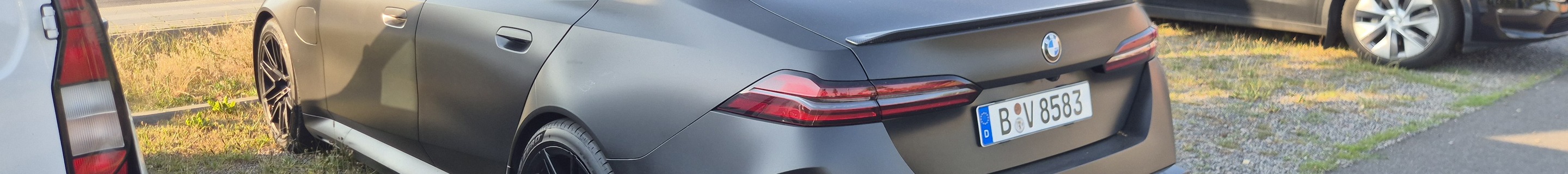 BMW M5 G90