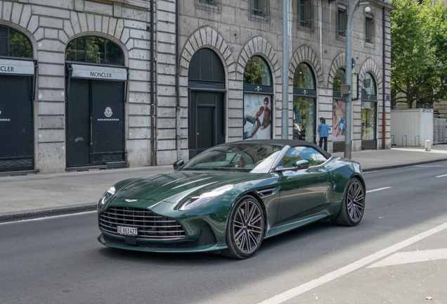 Aston Martin DB12 Volante