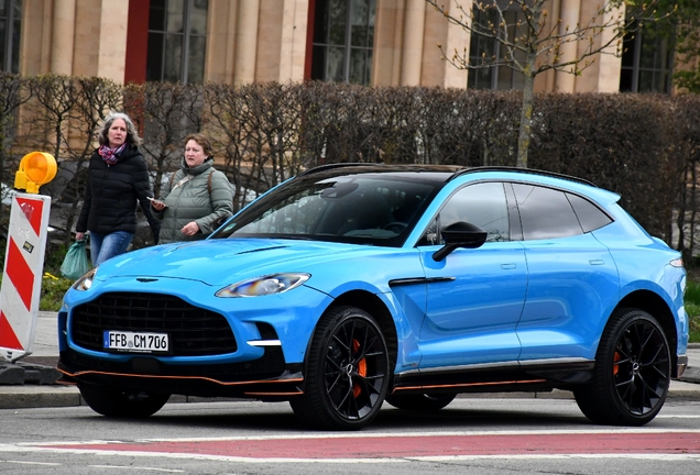 Aston Martin DBX707