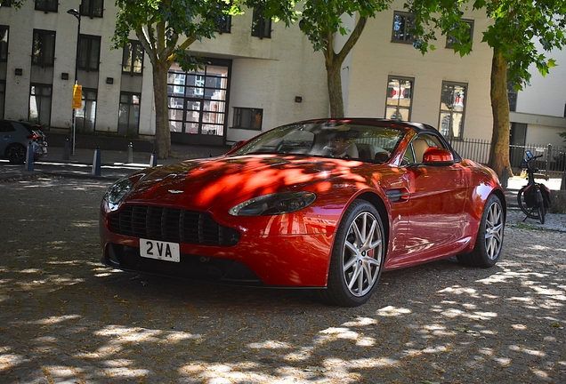Aston Martin V8 Vantage Roadster 2012