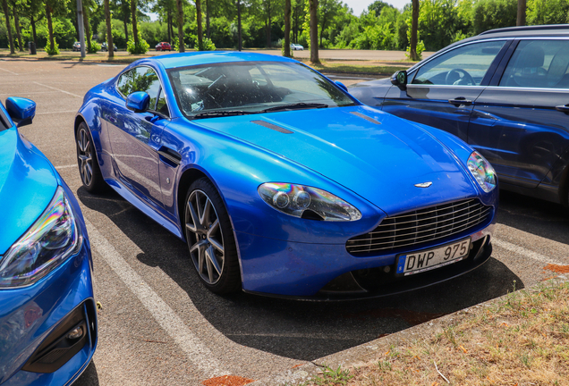 Aston Martin V8 Vantage S