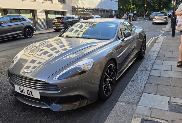 Aston Martin Vanquish 2013