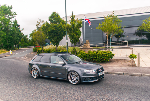 Audi RS4 Avant B7