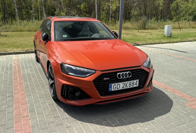 Audi RS4 Avant B9