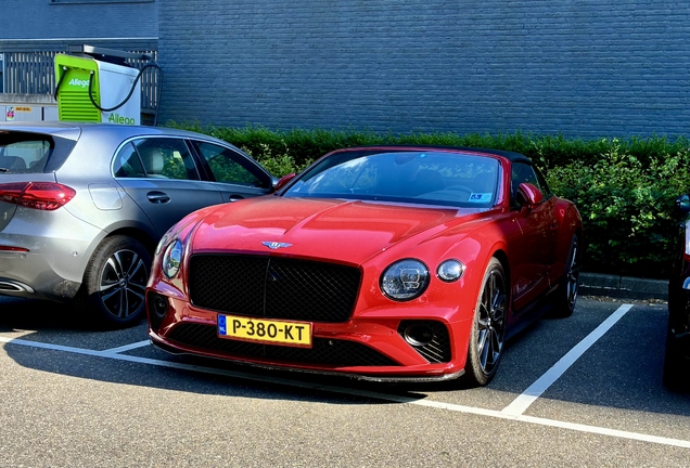 Bentley Continental GTC V8 2020