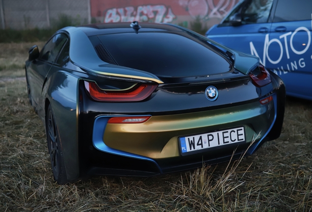 BMW i8