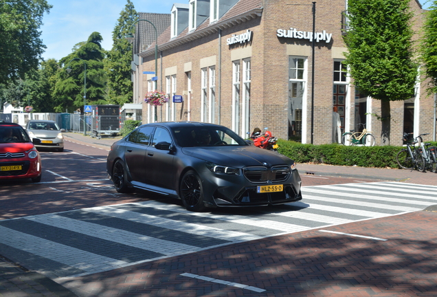 BMW M5 G90