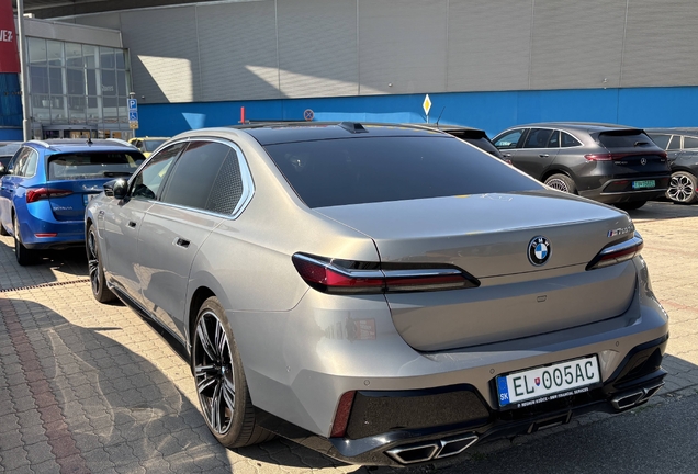 BMW M760e xDrive