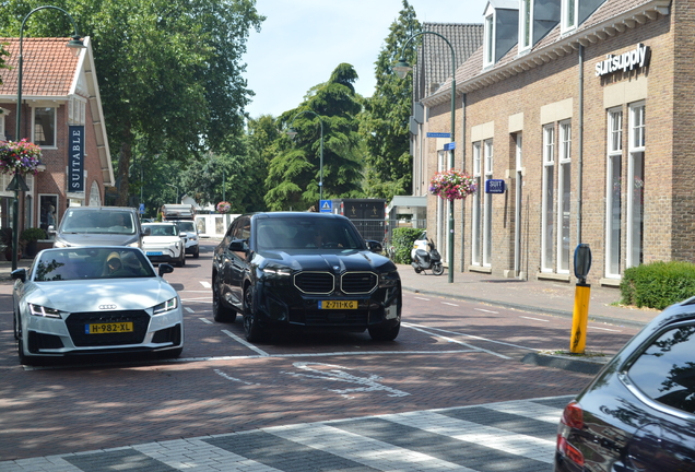 BMW XM G09