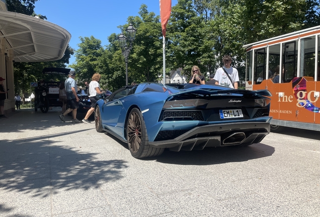 Lamborghini Aventador LP700-4