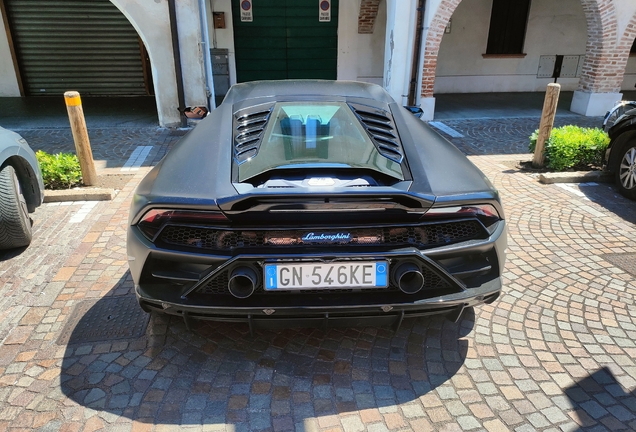 Lamborghini Huracán LP640-4 EVO