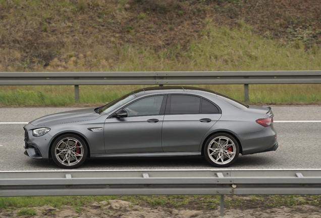 Mercedes-AMG E 63 S W213 2021