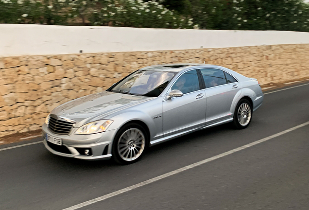 Mercedes-Benz S 63 AMG W221