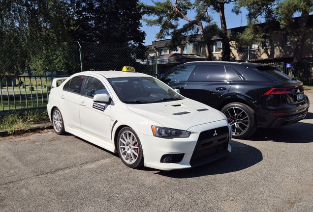Mitsubishi Lancer Evolution X