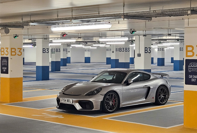 Porsche 718 Cayman GT4