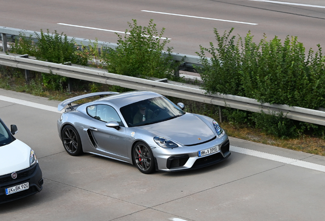 Porsche 718 Cayman GT4