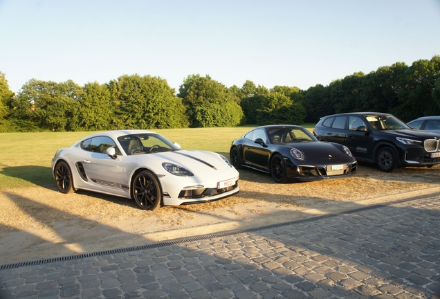 Porsche 718 Cayman S