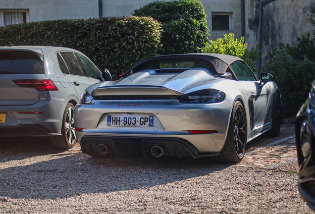 Porsche 718 Spyder RS Weissach Package