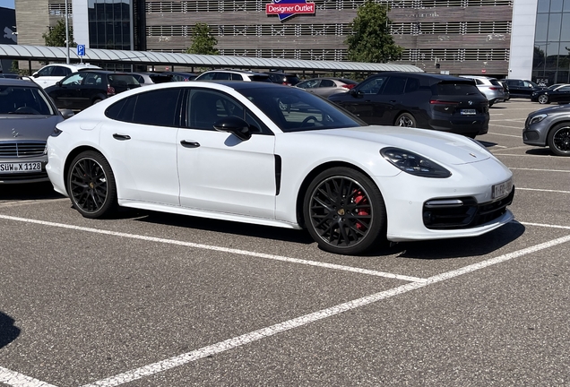 Porsche 971 Panamera Turbo MkI