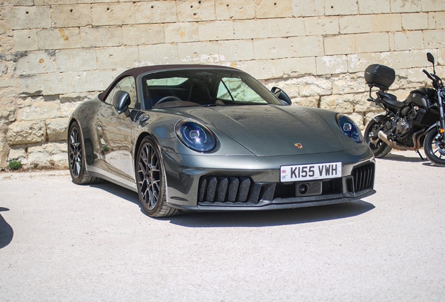 Porsche 992 Carrera 4 GTS Cabriolet MkII