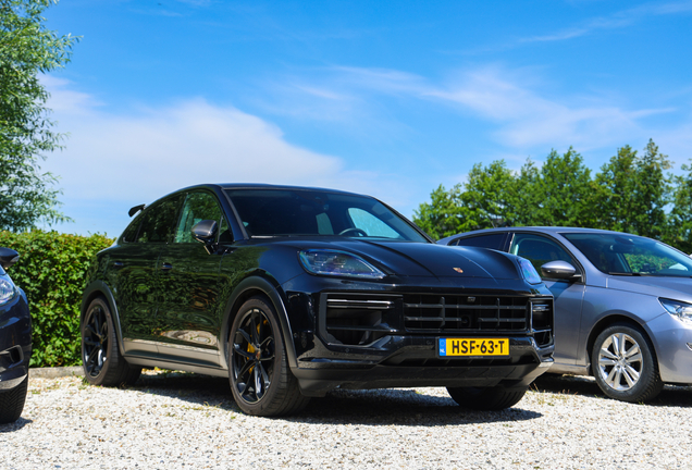 Porsche Cayenne Coupé Turbo E-Hybrid