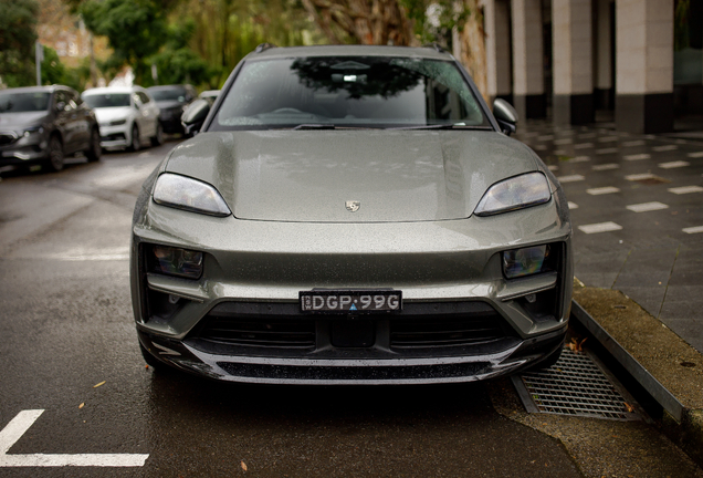 Porsche Macan EV Turbo