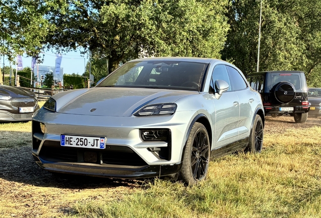 Porsche Macan EV Turbo
