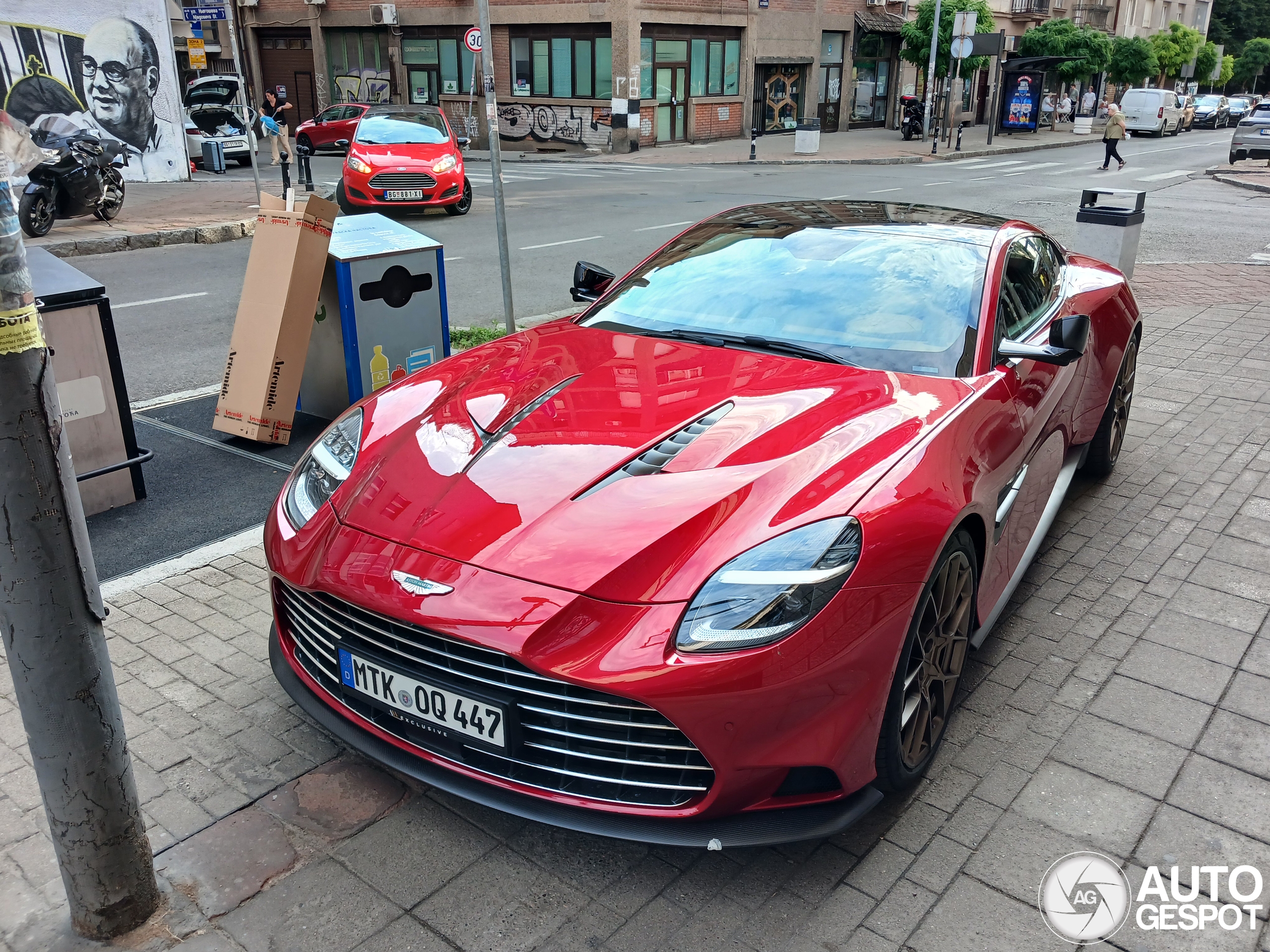 Aston Martin Vanquish 2025