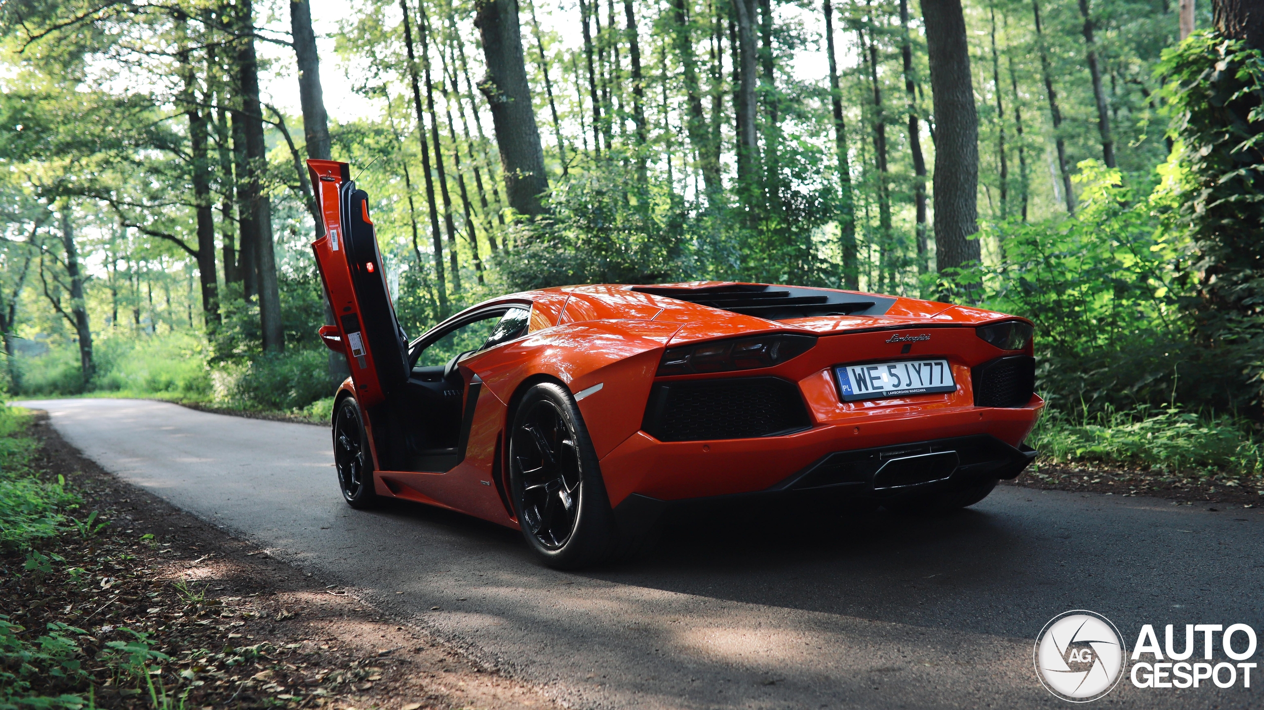 Lamborghini Aventador LP700-4