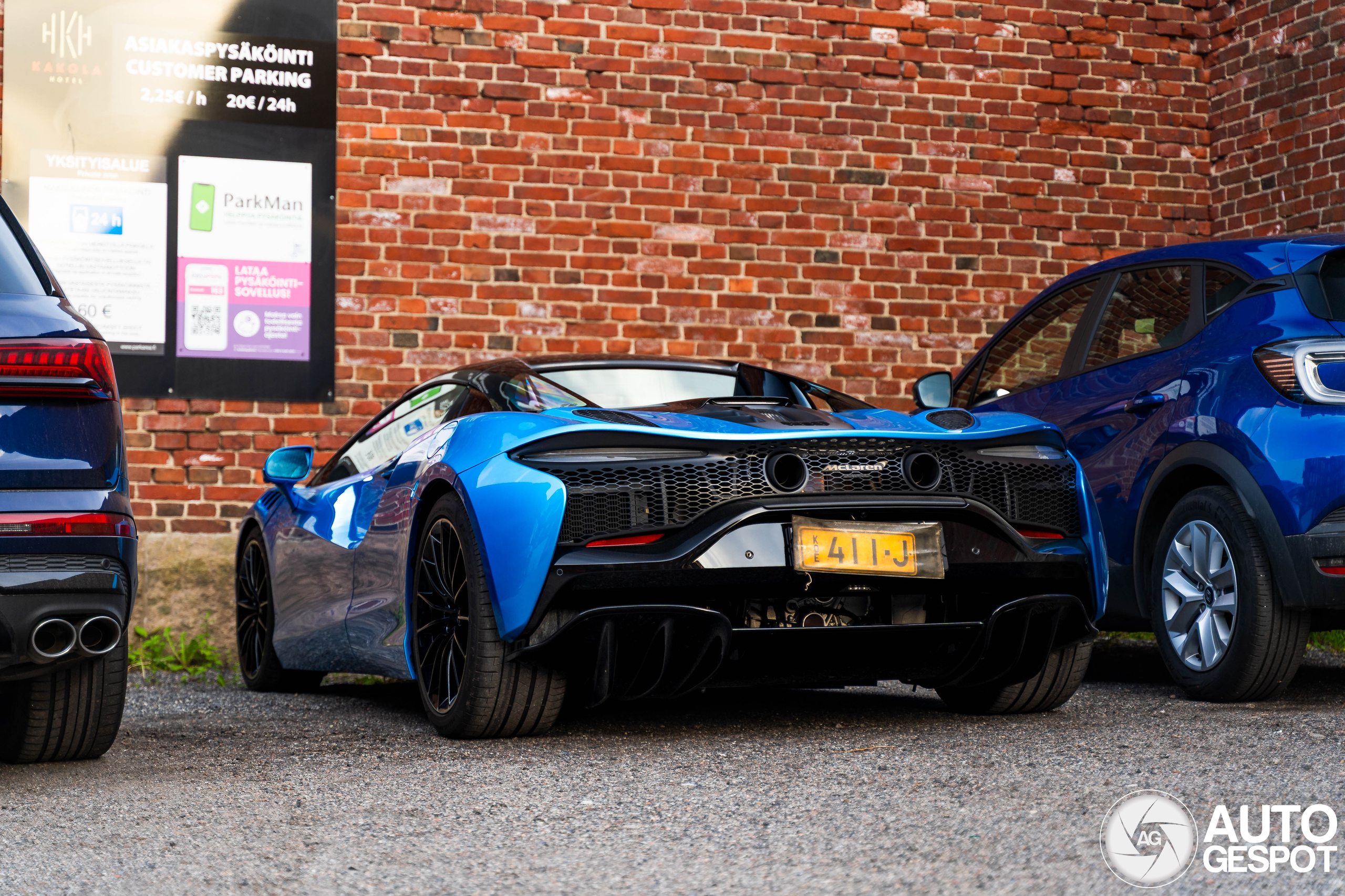 McLaren Artura Spider