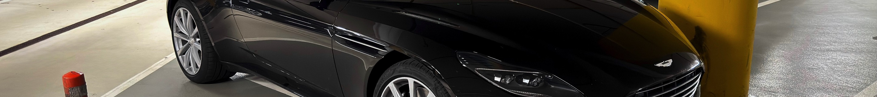 Aston Martin DB11 V8