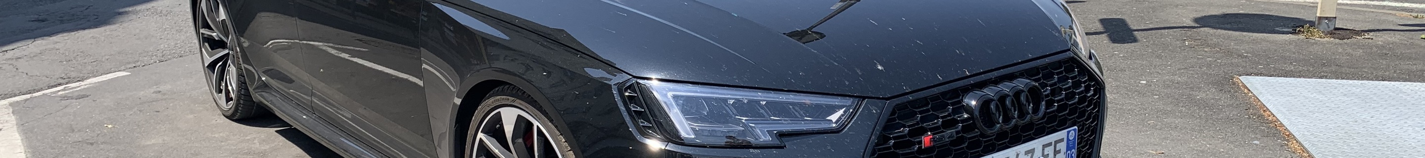 Audi RS4 Avant B9