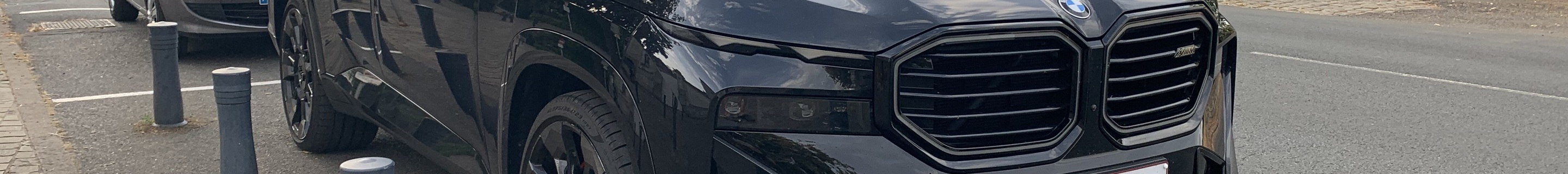 BMW XM G09