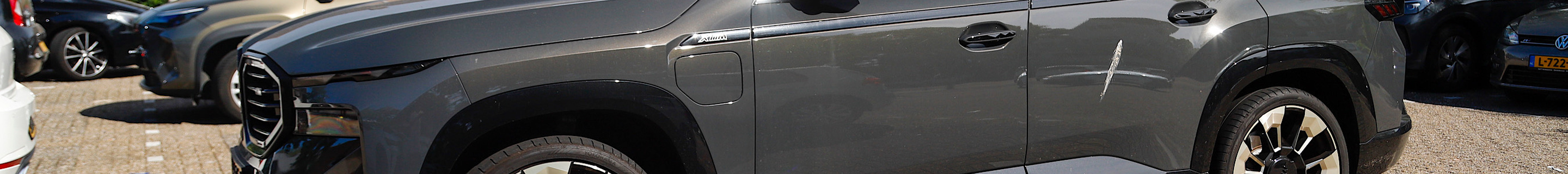 BMW XM G09