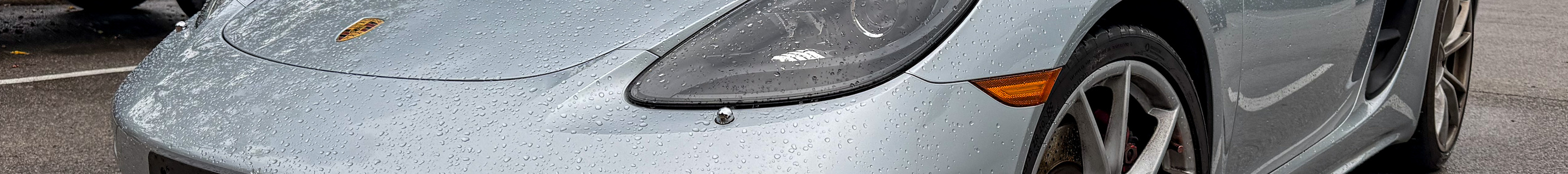 Porsche 718 Cayman S
