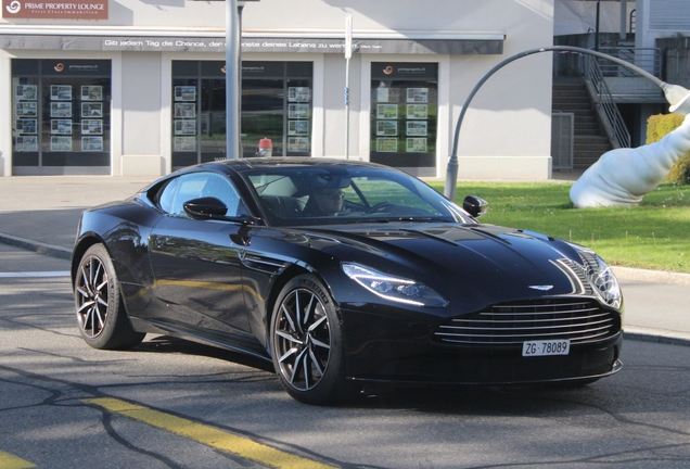 Aston Martin DB11