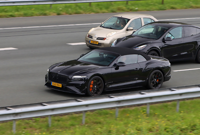 Bentley Continental GTC Black Edition 2025