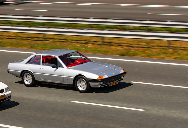 Ferrari 400i