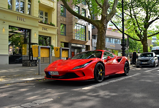Ferrari F8 Spider