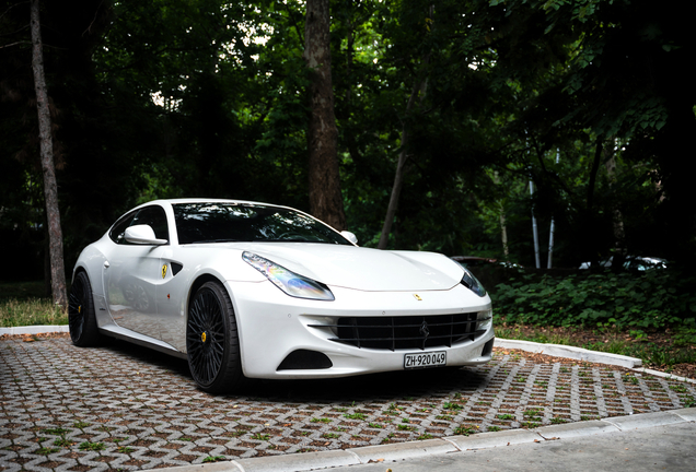 Ferrari FF