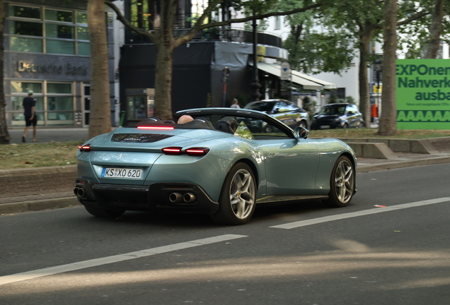 Ferrari Roma Spider
