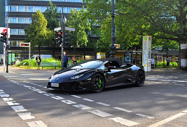 Lamborghini Huracán LP640-4 EVO Spyder