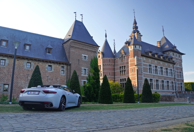 Maserati GranCabrio Modena