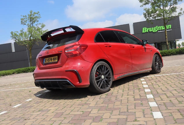 Mercedes-AMG A 45 W176 2015