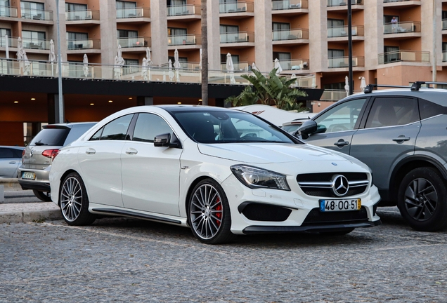 Mercedes-Benz CLA 45 AMG C117