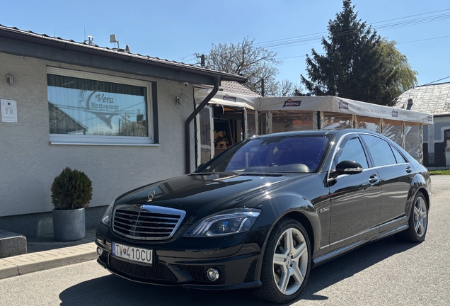 Mercedes-Benz S 63 AMG W221