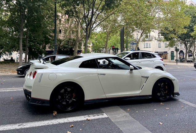 Nissan GT-R 2017