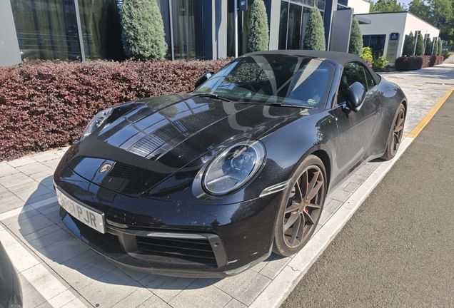 Porsche 992 Carrera 4S Cabriolet MkI