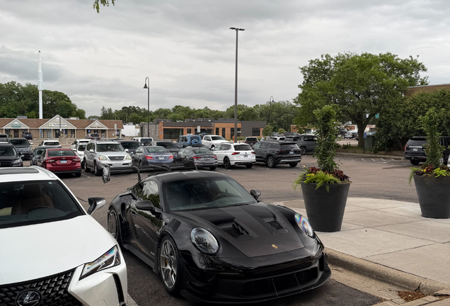 Porsche 992 GT3 RS MkI Weissach Package Manthey Racing