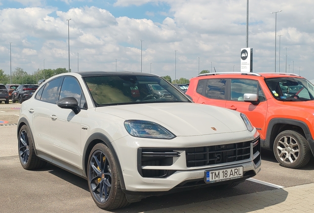 Porsche Cayenne Coupé Turbo E-Hybrid